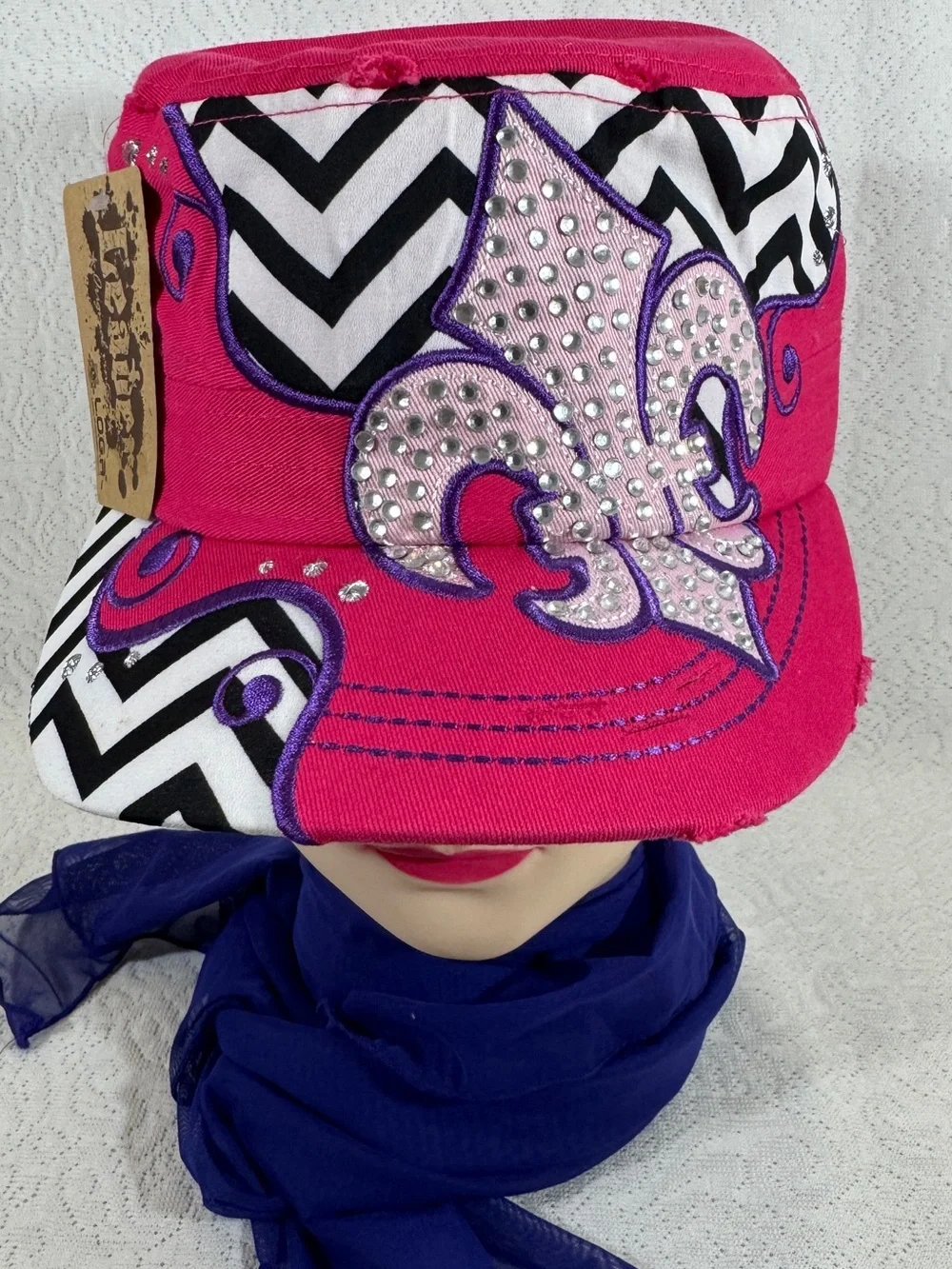 New With Tag Women Pink Fleur-de-Lis Embellished Cap
